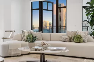 Photo #3: 426115342 Listing 