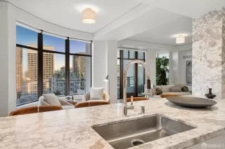 Photo #6: 426115342 Listing 