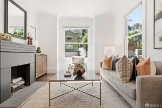 Photo #3: 426115442 Listing