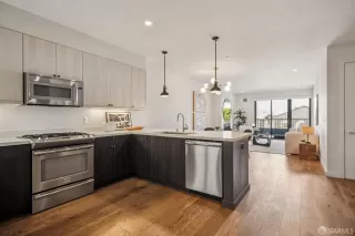 Photo #6: 426115489 Listing 