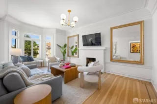 Photo #1: 426115967 Listing 