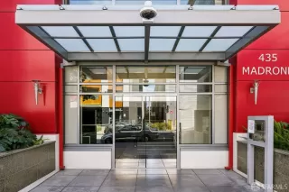 Photo #2: 426115978 Listing 