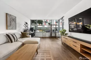 Photo #4: 426115978 Listing 