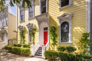 Photo #2: 426115979 Listing 