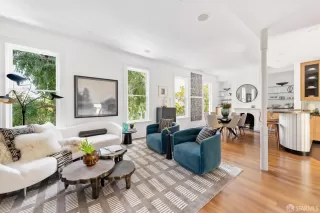 Photo #6: 426115979 Listing 