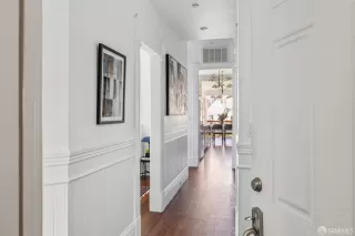 Photo #3: 426116036 Listing