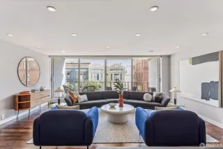 Photo #5: 426116037 Listing 