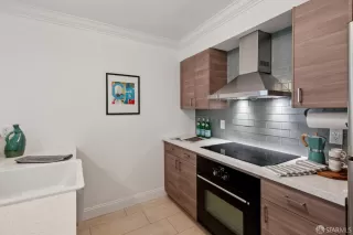 Photo #3: 426116184 Listing