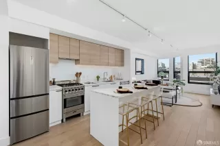 Photo #2: 426116303 Listing 