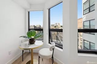 Photo #6: 426116303 Listing 