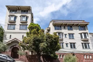 Photo #3: 426116328 Listing 