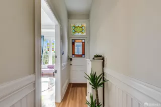 Photo #5: 426116352 Listing