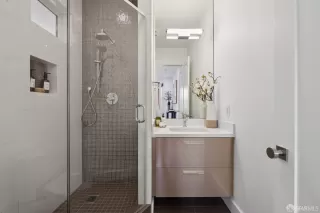 Photo #6: 426116498 Listing 