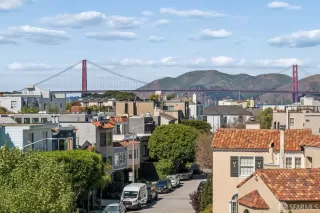 Photo #2: 426116620 Listing