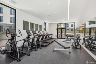 Photo #4: 426116719 Listing