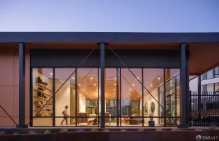 Photo #5: 426116719 Listing