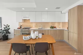 Photo #6: 426116779 Listing 