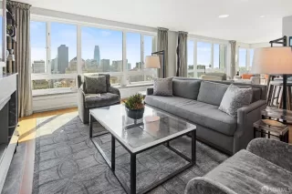 Photo #1: 426116821 Listing 