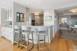 Photo #3: 426116821 Listing 