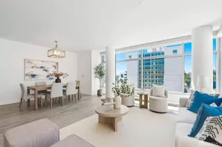 Photo #4: 426116902 Listing 