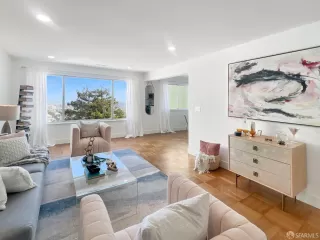 Photo #2: 426117022 Listing 