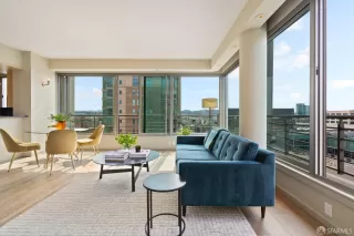 Photo #2: 426117825 Listing