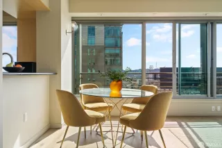 Photo #3: 426117825 Listing