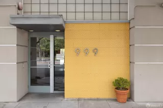 Photo #2: 426117854 Listing 