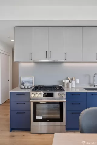 Photo #4: 426117896 Listing 