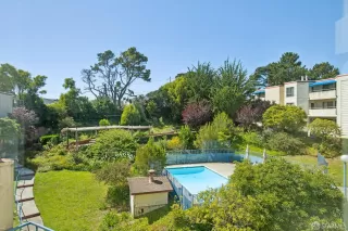 Photo #4: 426117946 Listing 