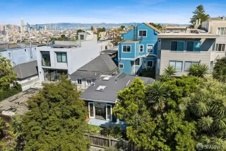 Photo #4: 426117979 Listing 