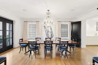 Photo #4: 426117987 Listing 