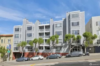 Photo #2: 426118158 Listing