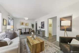 Photo #5: 426118273 Listing 