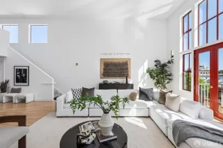 Photo #4: 426118296 Listing 