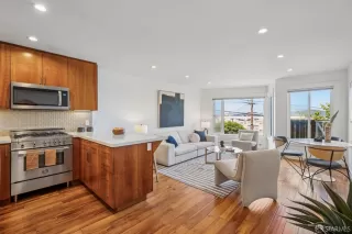 Photo #1: 426118312 Listing