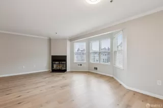 Photo #4: 426118472 Listing