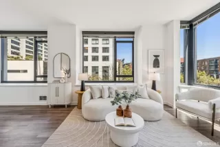 Photo #6: 426118707 Listing 