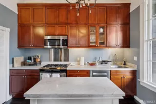 Photo #2: 426118865 Listing 