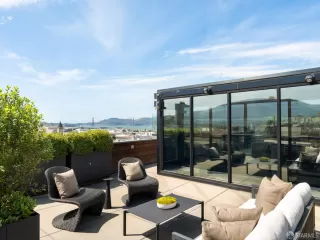 Photo #1: 426118919 Listing 