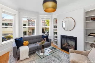 Photo #2: 426118942 Listing