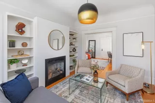 Photo #5: 426118942 Listing