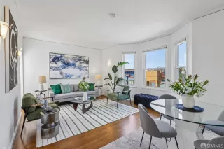 Photo #2: 426119133 Listing 