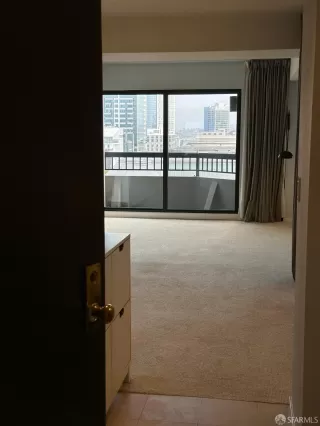 Photo #2: 426119170 Listing 