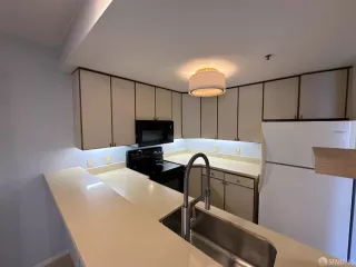 Photo #3: 426119170 Listing 