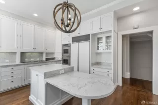 Photo #6: 426119204 Listing 