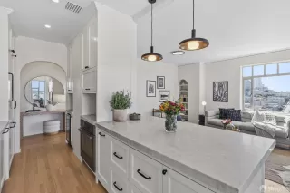 Photo #4: 426119302 Listing 