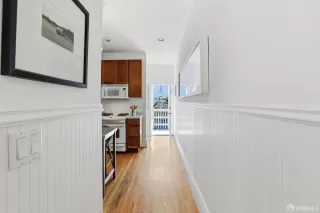 Photo #5: 426119377 Listing