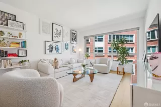 Photo #2: 426120051 Listing 