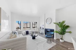 Photo #2: 426120053 Listing